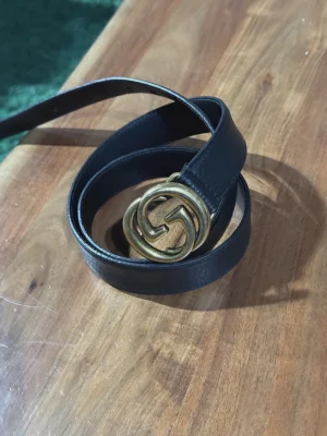 Gucci Black Leather Belt sz 28-36 • Pre-Owned [9577]