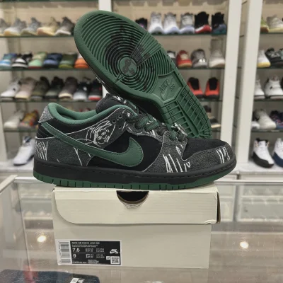 Nike SB Dunk Low There Skateboards • Pre-Owned [0171]